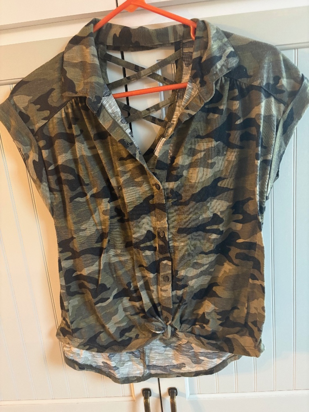 camo top size medium
